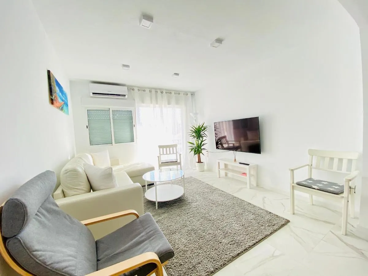Fresh And Modern Delux Apartment In 1 Min From The Beach! Fuengirola