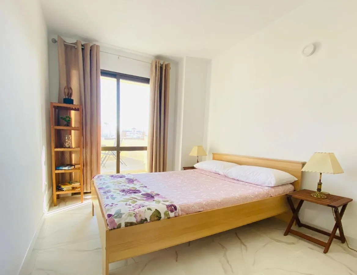 Fresh And Modern Delux Apartment In 1 Min From The Beach! 丰希罗拉