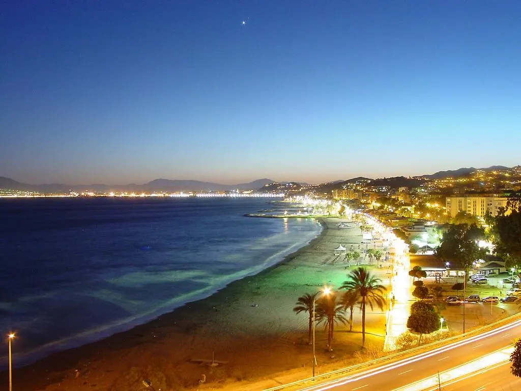 Fresh And Modern Delux Apartment In 1 Min From The Beach! 丰希罗拉